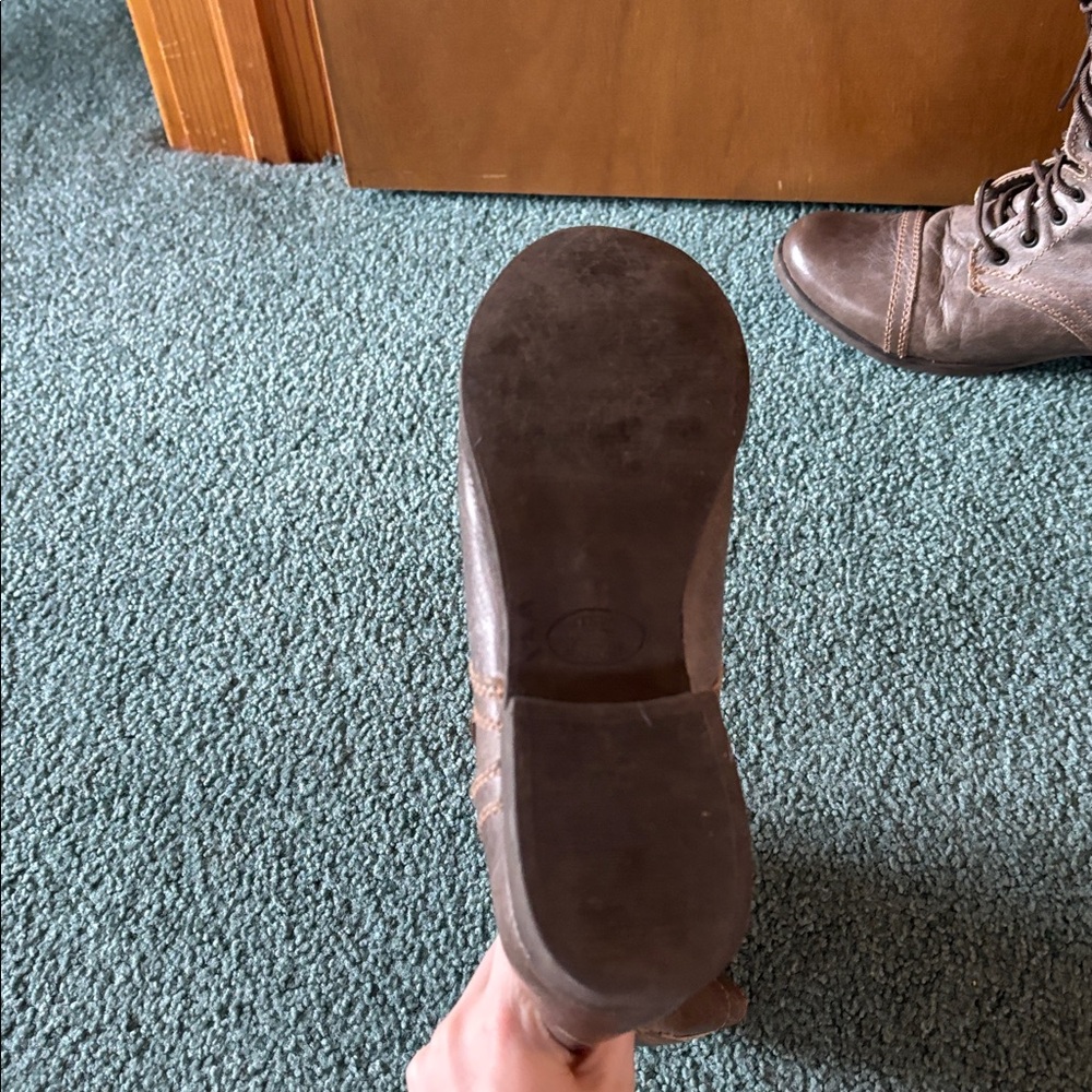 🎵These boots were made for walking 🎵 - Picture 4 of 15